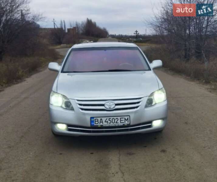 Седан Toyota Avalon 2005 в Любашевке