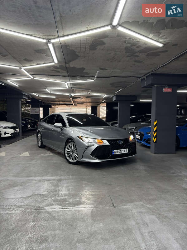 Toyota Avalon 2020