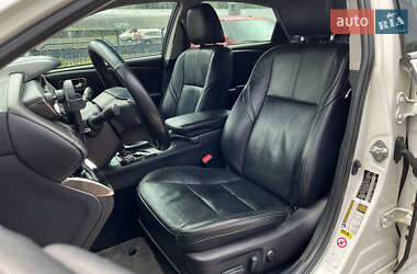 Седан Toyota Avalon 2013 в 