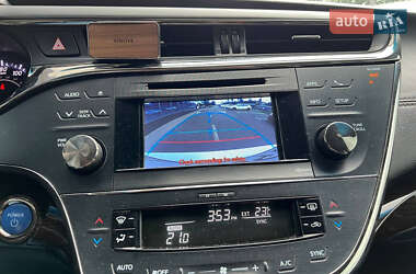 Седан Toyota Avalon 2013 в 