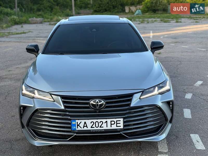 Toyota Avalon 2019