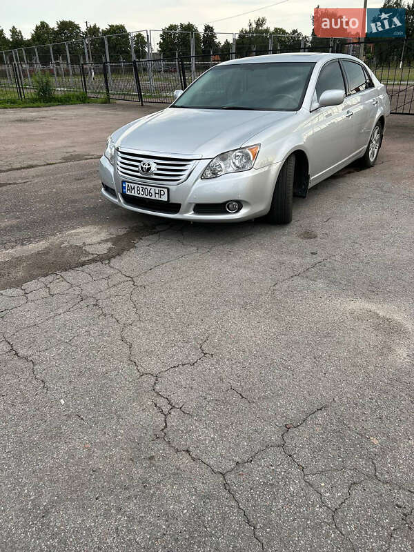 Седан Toyota Avalon 2008 в Житомире