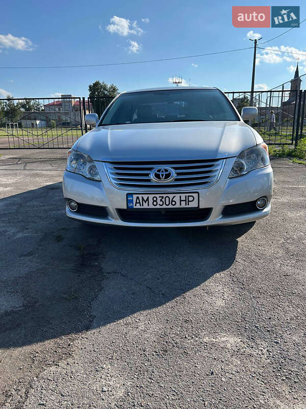 Седан Toyota Avalon 2008 в Житомире