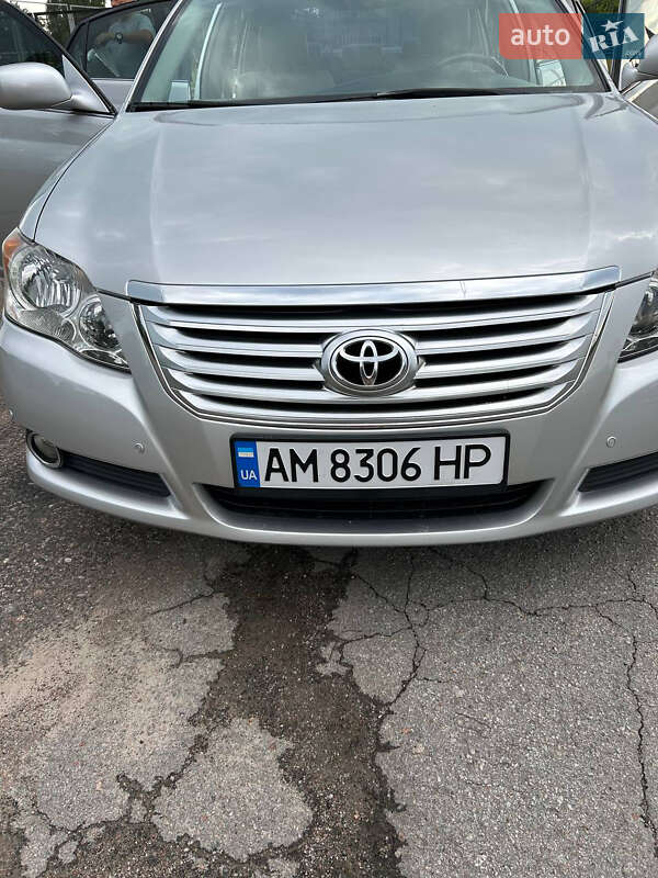 Седан Toyota Avalon 2008 в Житомире