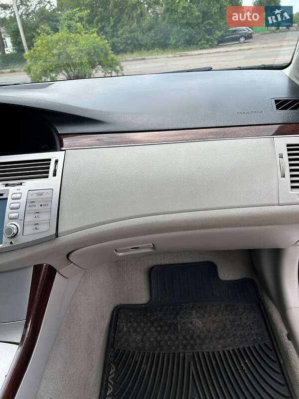 Седан Toyota Avalon 2008 в Житомире