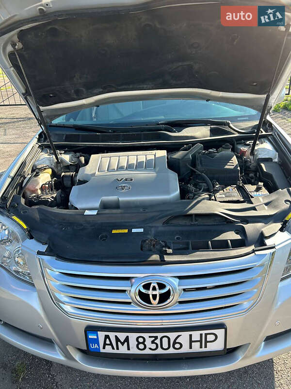 Седан Toyota Avalon 2008 в Житомире