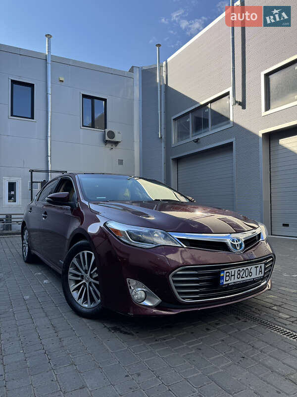 Седан Toyota Avalon 2013 в Одесі