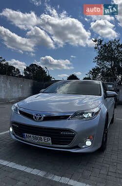 Седан Toyota Avalon 2014 в 