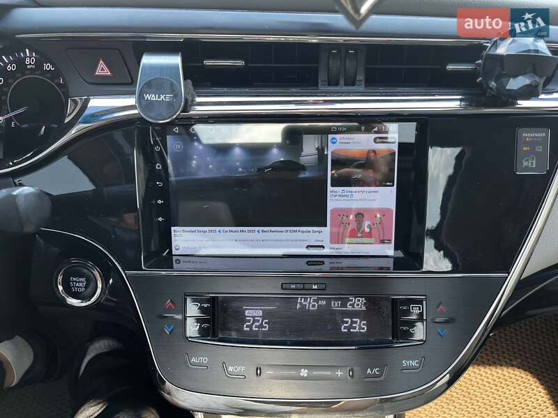 Седан Toyota Avalon 2014 в Житомире
