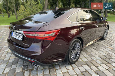 Седан Toyota Avalon 2016 в 