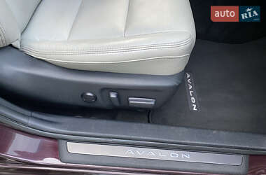 Седан Toyota Avalon 2016 в 