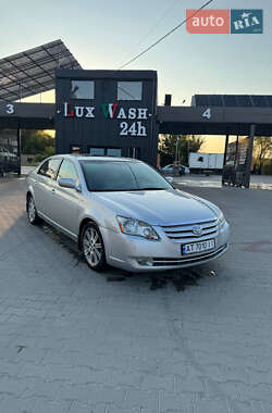 Седан Toyota Avalon 2006 в Коломые