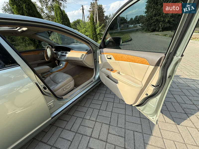 Седан Toyota Avalon 2006 в Прилуках
