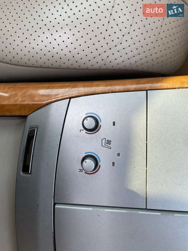 Седан Toyota Avalon 2006 в Прилуках