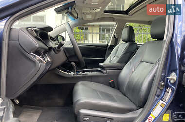 Седан Toyota Avalon 2017 в 