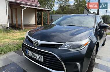 Седан Toyota Avalon 2015 в Житомирі