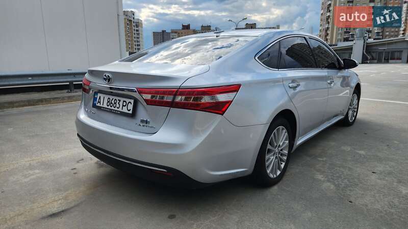 Седан Toyota Avalon 2014 в Києві