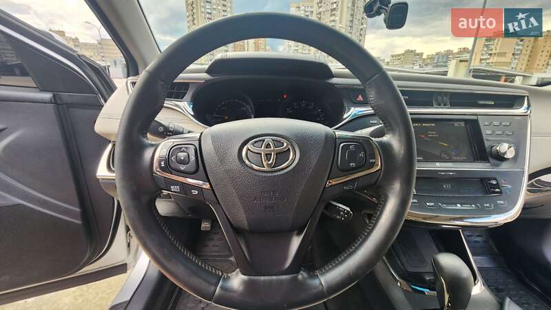 Седан Toyota Avalon 2014 в Києві
