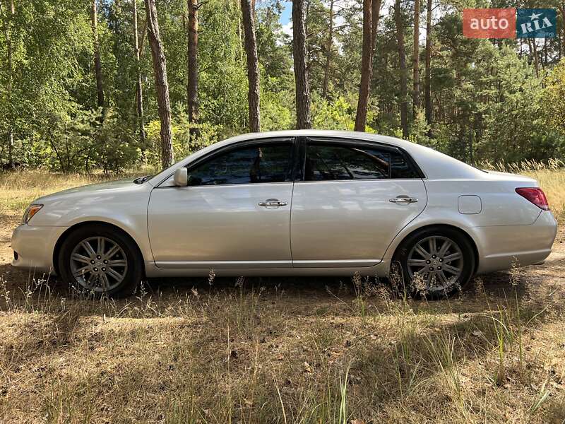 Седан Toyota Avalon 2007 в Києві