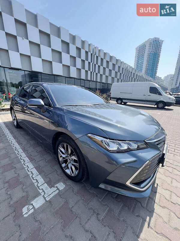 Седан Toyota Avalon 2020 в Одессе