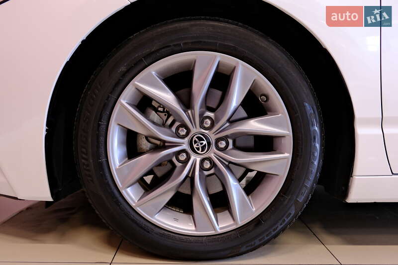 Седан Toyota Avalon 2019 в Одессе фото 60 Седан Toyota Avalon 2019 в Одессе