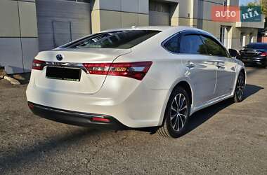 Седан Toyota Avalon 2017 в  фото 9 Седан Toyota Avalon 2017 в