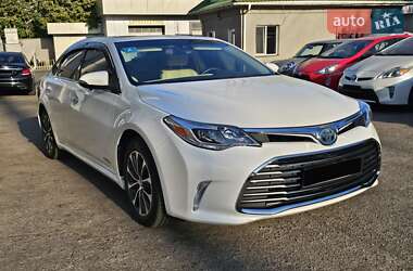 Седан Toyota Avalon 2017 в  фото 5 Седан Toyota Avalon 2017 в