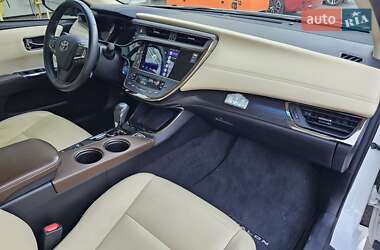 Седан Toyota Avalon 2017 в  фото 20 Седан Toyota Avalon 2017 в