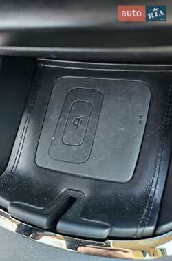 Седан Toyota Avalon 2017 в  фото 37 Седан Toyota Avalon 2017 в