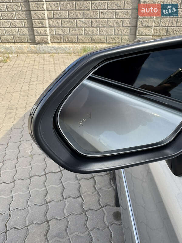 Седан Toyota Avalon 2019 в Черноморске