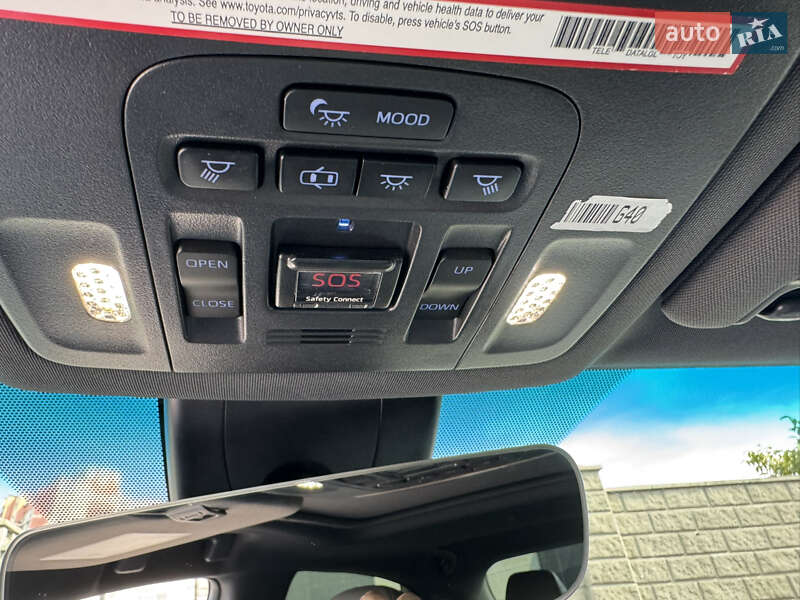 Седан Toyota Avalon 2019 в Черноморске