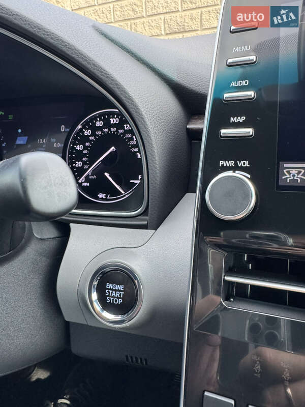 Седан Toyota Avalon 2019 в Черноморске