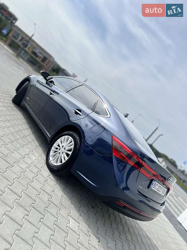 Седан Toyota Avalon 2015 в Львове
