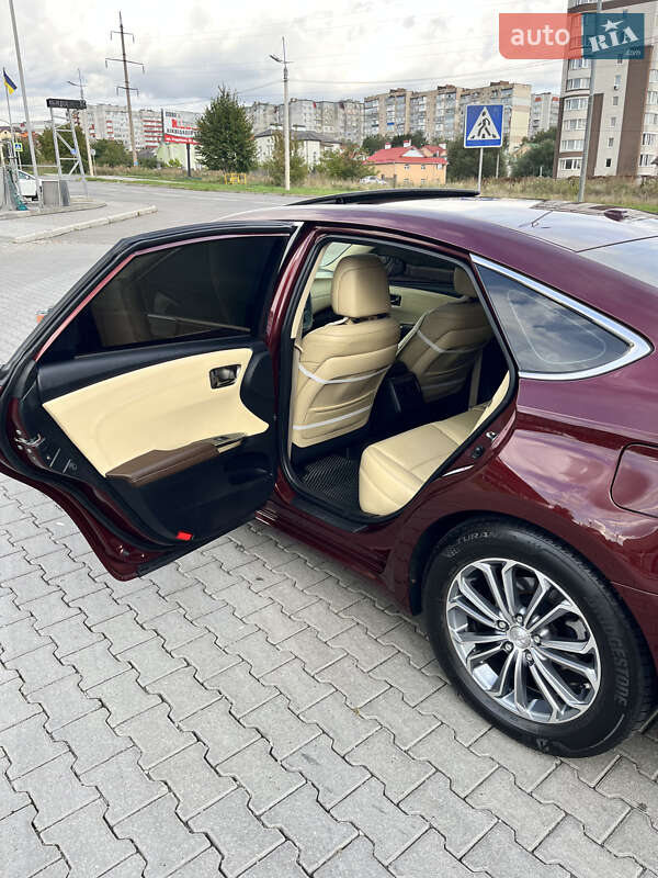 Седан Toyota Avalon 2015 в Хмельницком