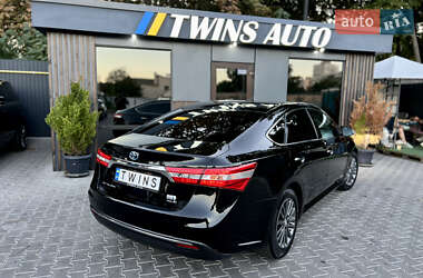 Седан Toyota Avalon 2012 в 
