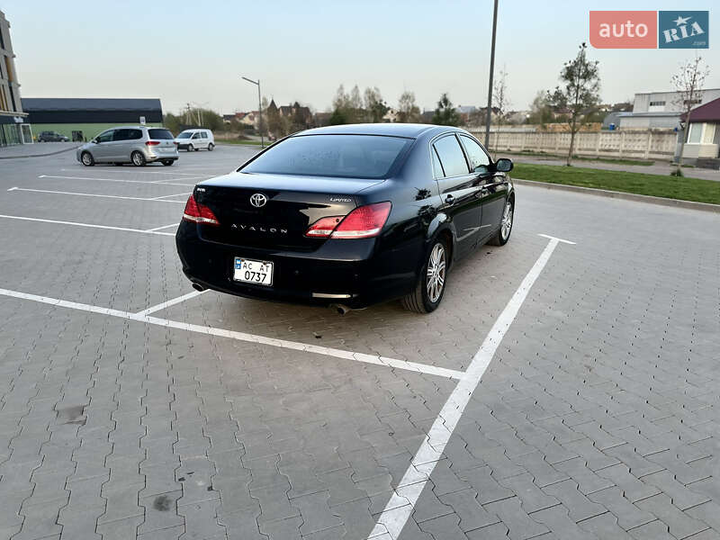 Седан Toyota Avalon 2007 в Луцьку