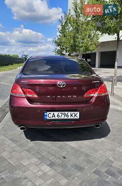 Седан Toyota Avalon 2006 в 