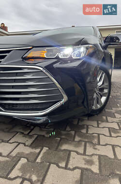 Седан Toyota Avalon 2020 в 