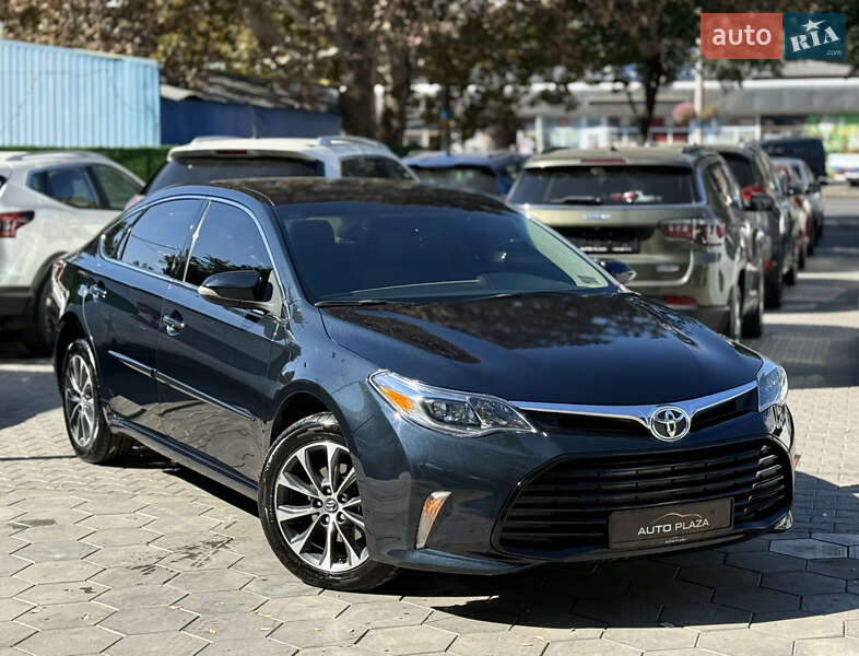 Седан Toyota Avalon 2016 в Одесі