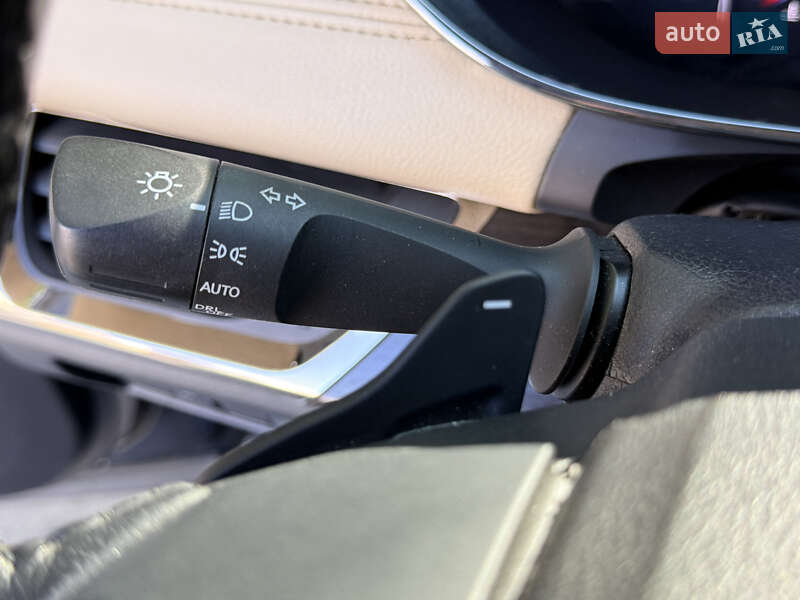 Седан Toyota Avalon 2016 в Одесі