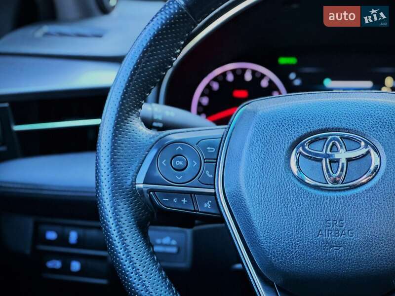 Седан Toyota Avalon 2018 в Киеве