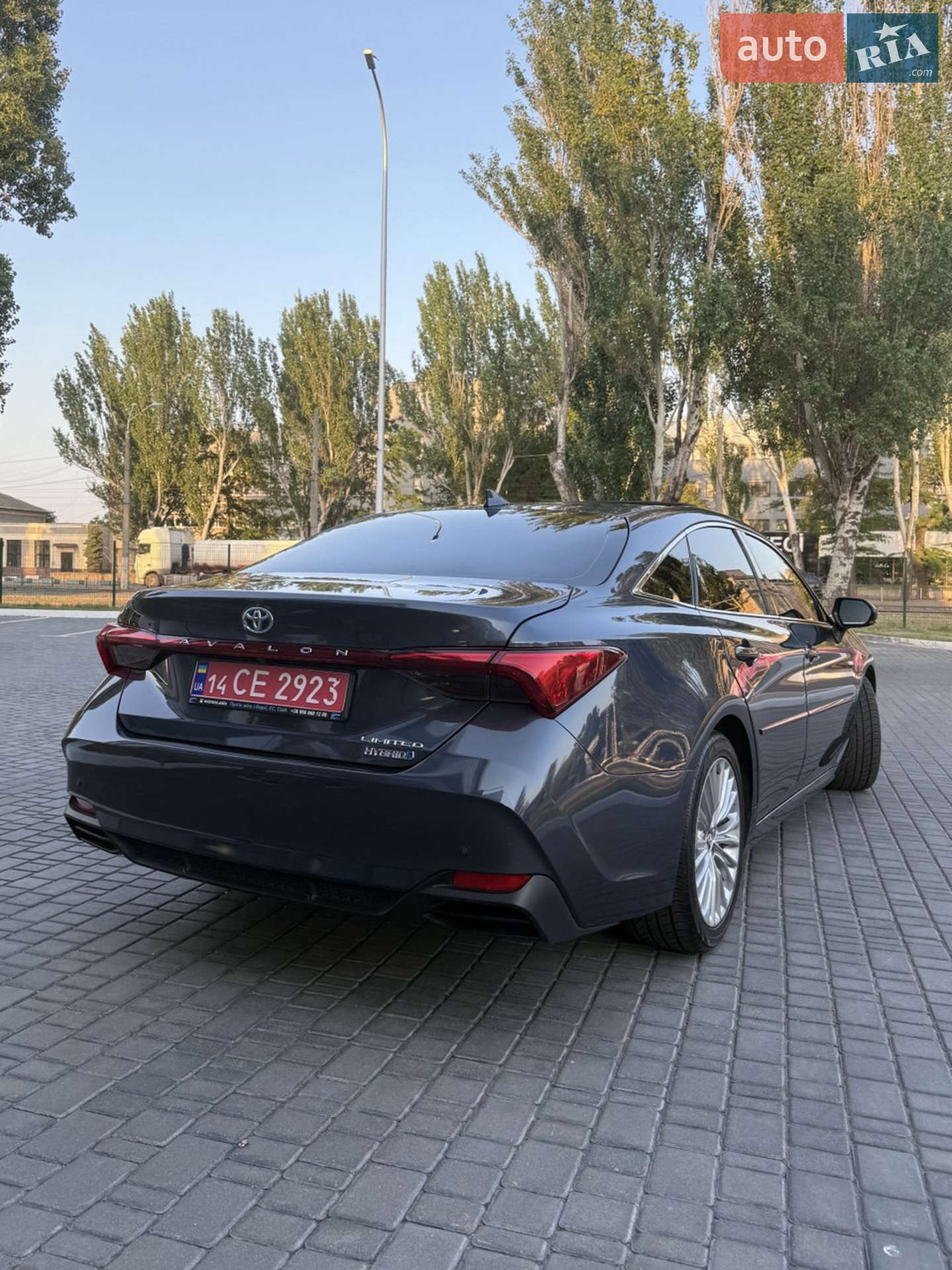 2020 Toyota Avalon - мініатюра 6