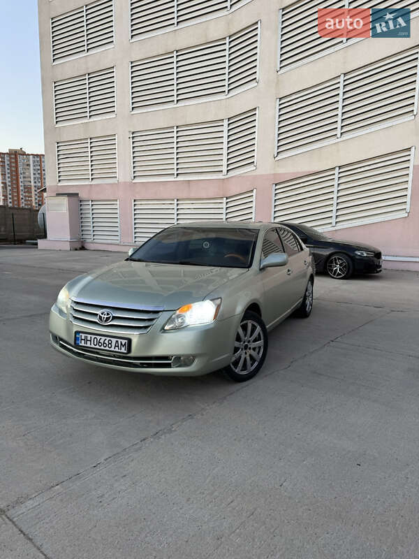 Седан Toyota Avalon 2006 в Одессе