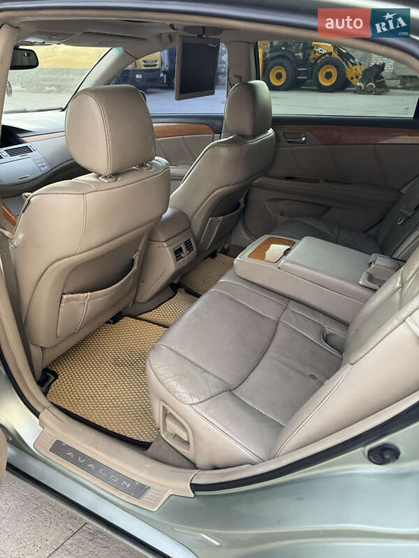 Седан Toyota Avalon 2006 в Одессе