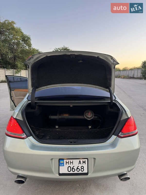 Седан Toyota Avalon 2006 в Одессе
