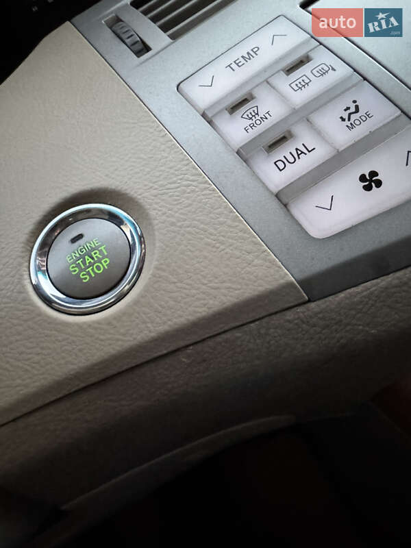 Седан Toyota Avalon 2006 в Одессе