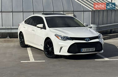 Седан Toyota Avalon 2016 в Киеве