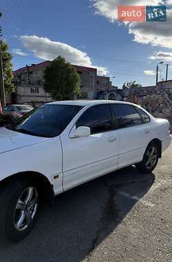Седан Toyota Avalon 1996 в 