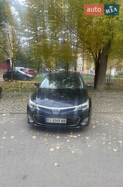Седан Toyota Avalon 2015 в 