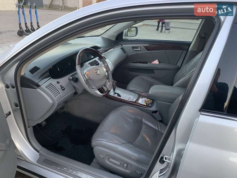 Седан Toyota Avalon 2008 в Одессе